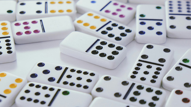 dominos